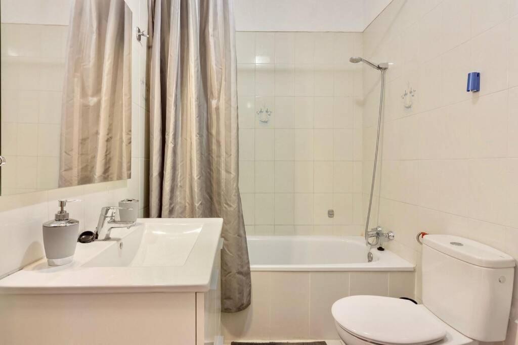 аппартаметы Seguro De Sol Playa De La Arena Apartment *